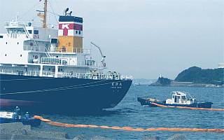 日本有数のオイルタンカー船取扱い